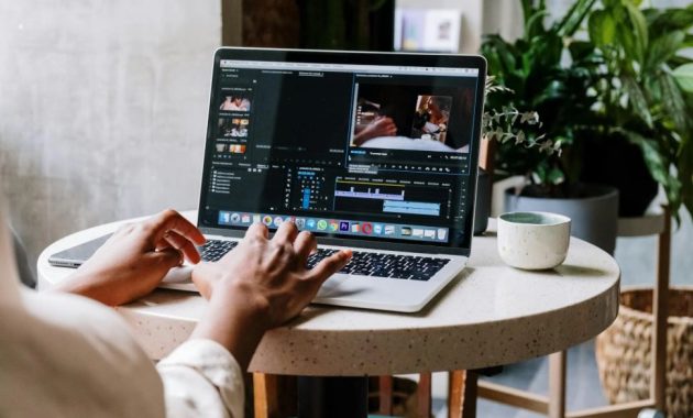 Rekomendasi Plugin Adobe Terbaik untuk Desainer dan Editor